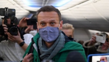 Франция призывает немедленно освободить Навального