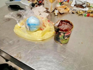 В аэропорт "Борисполь" с ЕС привезли в томатной пасте полкилограмма кокаина, - ФОТО