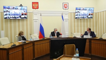 Аксенов призвал глав администраций мобилизовать усилия по работе с объектами благоустройства