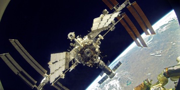 Американцы на МКС спасают российских космонавтов от голода