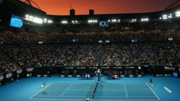 Australian Open на грани срыва: более 70 теннисистов ушли на карантин (видео)