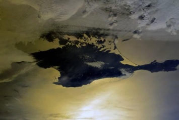 Российский космонавт поздравил Крым с Днем республики снимками полуострова с орбиты