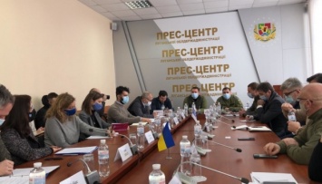 Глава ОБСЕ посетила пункт пропуска «Золотое» на Донбассе