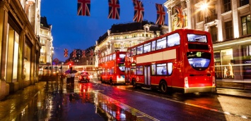 Из-за коронавируса знаменитые лондонские автобусы переоборудуют в кареты скорой помощи