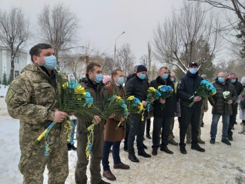В Северодонецке отпраздновали День Соборности Украины (фото)