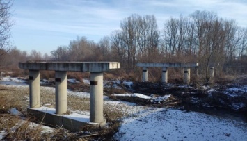 На Прикарпатье начали строительство моста вместо разрушенного наводнением в 2008 году