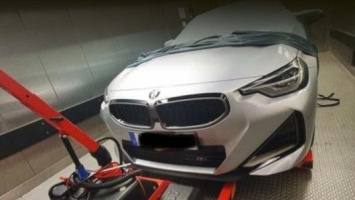 Купе BMW 2-Series 2022 года заметили на зимних тестах