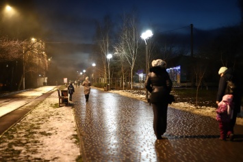 Вечерняя Одесса: Крымский бульвар освещают светодиодные светильники. Фото