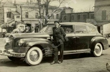 В Соцсети показали, какие такси-кабриолеты работали в Днепропетровске в 50-х годах