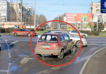 В Одессе водителей штрафуют за парковку на островках безопасности: сколько придется заплатить