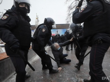 МИД Украины призвал мировое сообщество "более решительно" реагировать на ситуацию с акциями протеста в РФ