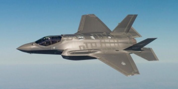 Бывший глава Пентагона назвал F-35 куском дерьма