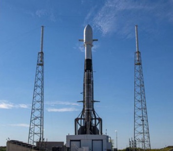 SpaceX провела самый массовый запуск спутников в истории