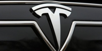 Tesla обвинила очередного сотрудника в краже секретных данных