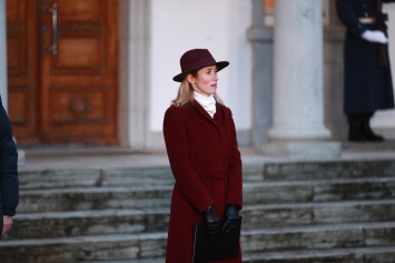 В Эстонии премьер-министром впервые стала женщина (ФОТО)