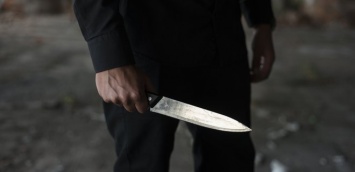 В Киеве мужчина кинулся с ножом на посетителя больницы