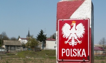 Украинца в Польше выгнали из квартиры из-за COVID-19: Эксперт посоветовал выход из ситуации