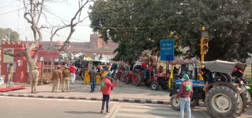 В Индии начался Трактор-майдан. В столице дерутся фермеры и полицейские. Фото и видео