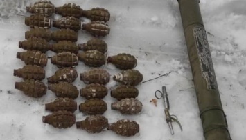 На Луганщине из схрона объявленного в розыск боевика изъяли почти 30 гранат