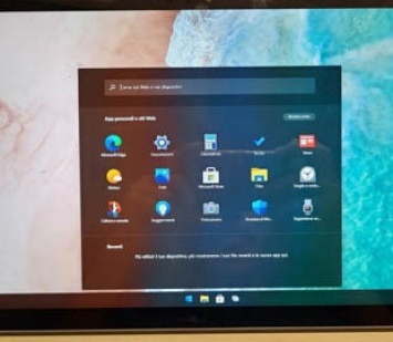 Новая Windows 10X стала доступна для установки на Surface Pro 7 задолго до релиза