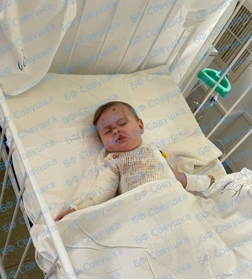 В больнице Днепра спасают малыша, на которого упала миска с кипятком