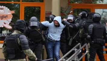 Белорусские правозащитники заявляют, что в стране уже 220 политзаключенных