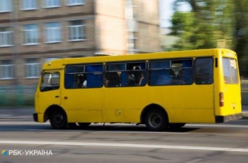 Под Киевом обстрелян автобус с пассажирами. ВИДЕО