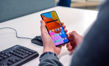 Стоит ли покупать Galaxy A51 в 2021 или подождать Galaxy A52