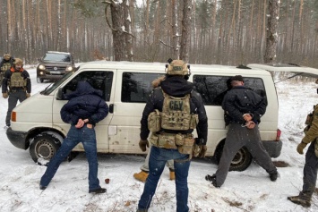 В Киевской области торговали оружием: сколько стоит гранатомет и автомат Калашникова