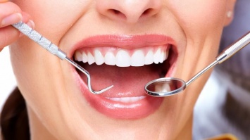 Стоматологи рассказали об основных причинах выпадения зубов