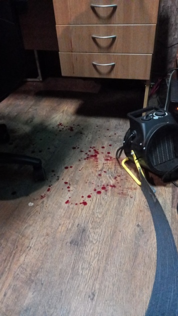 В Черкассах чиновник горсовета избил журналиста в офисе телекомпании. Фото
