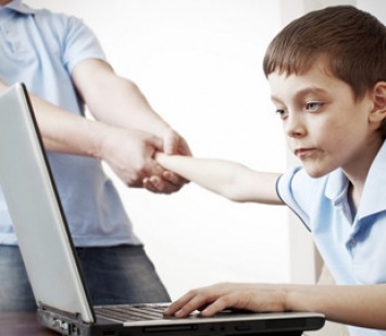 Ученые определили, какие дети становятся активными пользователями Интернета