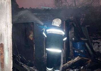 Тушили 1,5 часа: в Полтаве сгорела столярная мастерская