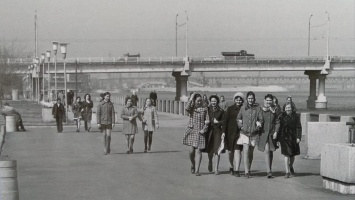 Как одевались девушки в Днепре в 60 - 90х: фото