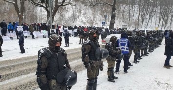 Зе под защитой "Нацкорпуса", посол Украины против президента Германии, крымская зрада Твиттера. Итоги "Страны"