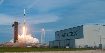 Частные инвестиции в SpaceX превысили объем Федеральной космической программы России