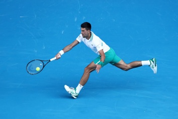 Джокович отдал одну партию, но пробился в третий круг Australian Open