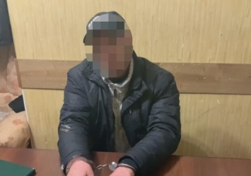 В Одессе мужчина насиловал жену и дочек: одна из них хотела умереть