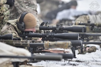 Лучшие снайперы ВСУ демонстрировали класс на зимних стрельбах (ФОТО)