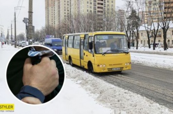 В Киеве маршрутчик спровоцировал дикую драку с пассажиром