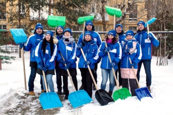 Волонтеры предложили помочь коммунальщикам Симферополя в уборке снега