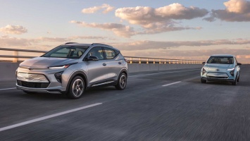 Новый Chevrolet Bolt EUV и обновленный Bolt оказались дешевле прошлогодней модели