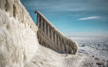 Очарование зимнего моря показала фотограф из курортного города Запорожской области - фото