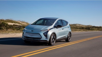 Chevrolet Bolt обновился и получил стильную кросс-версию