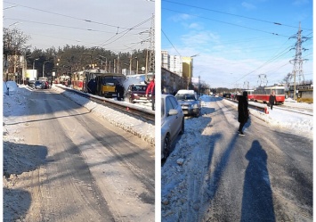 Застряли на рельсах: маршрутка и машина остановили трамваи на "Черниговской"