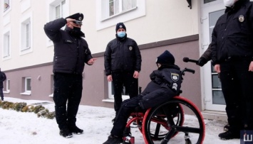 В Черновцах полицейские осуществили мечту мальчика с неизлечимой болезнью