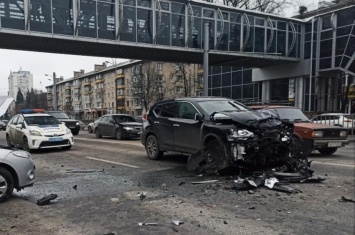 Боролись за жизнь 11 дней: умер мужчина, пострадавший в ужасной аварии в Днепре