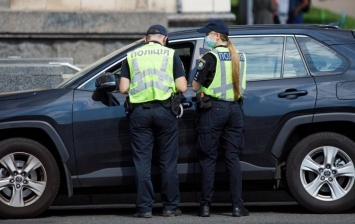 Полицейские не смогут останавливать автомобили без причины