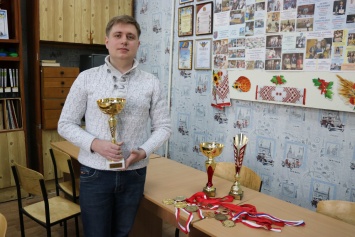 Шашист из Запорожья рассказал, как ему удалось стать чемпионом мира в 10 лет