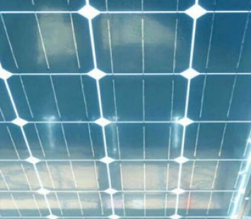 Созданы прозрачные солнечные панели с высокой эффективностью работы